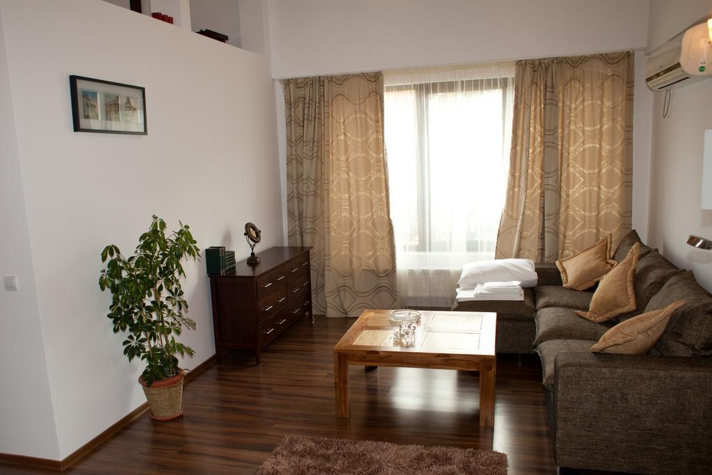 Hotel Belleville Iasi Esterno foto
