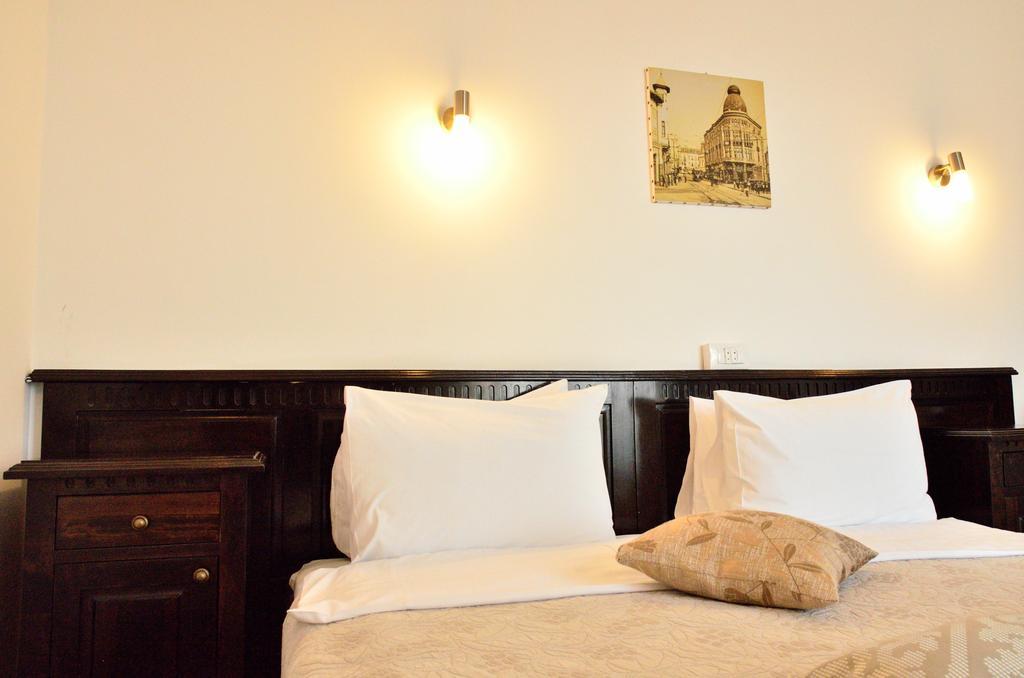 Hotel Belleville Iasi Esterno foto