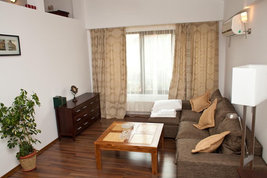 Hotel Belleville Iasi Esterno foto