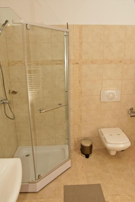 Hotel Belleville Iasi Esterno foto